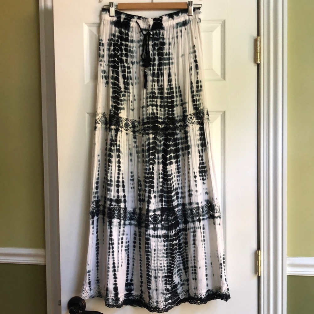 Forever21 gorgeous tie-dyed maxi skirt size S